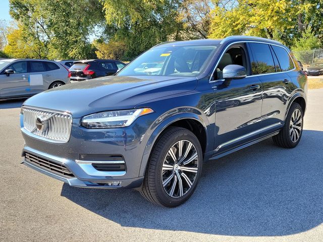 2025 Volvo XC90 Core