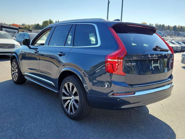 2025 Volvo XC90 Core