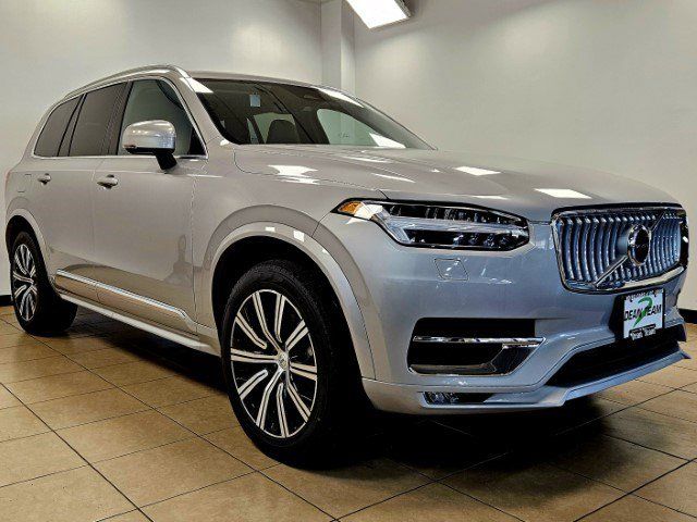 2025 Volvo XC90 Core