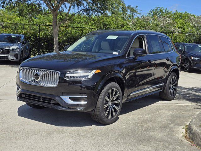 2025 Volvo XC90 Core