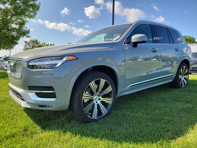 2025 Volvo XC90 Plus