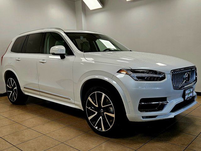 2025 Volvo XC90 Plus