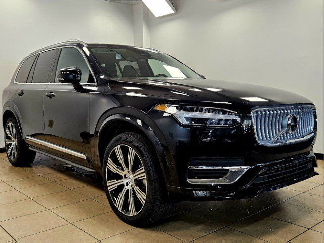 2025 Volvo XC90 Plus