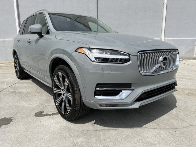 2025 Volvo XC90 Plus