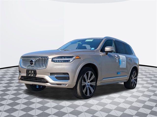 2025 Volvo XC90 Plus