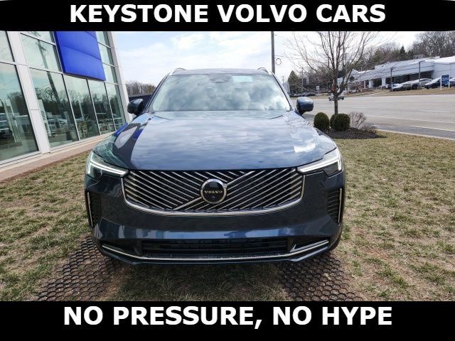 2025 Volvo XC90 Plus