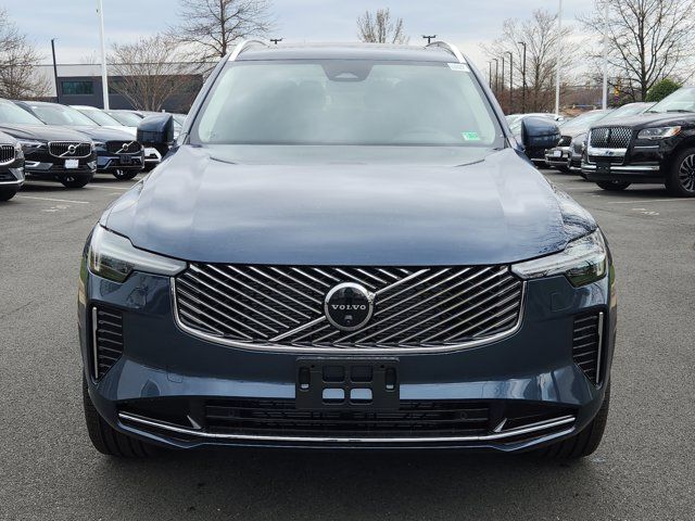 2025 Volvo XC90 Plus
