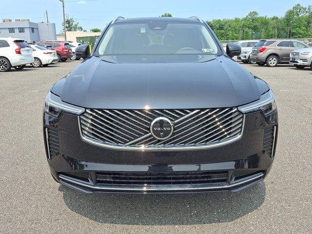 2025 Volvo XC90 Plus