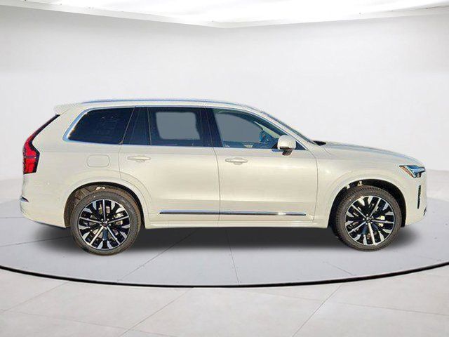 2025 Volvo XC90 Plus