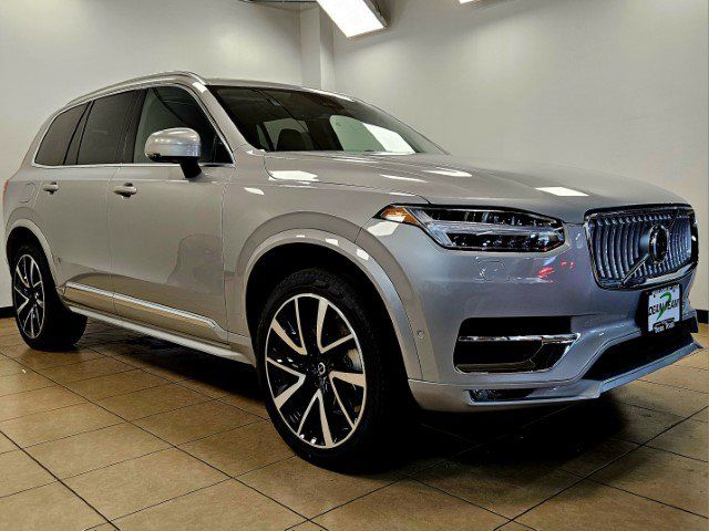 2025 Volvo XC90 Plus