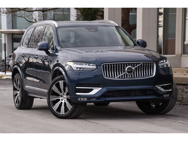 2025 Volvo XC90 Plus