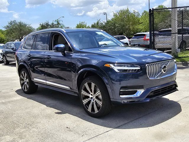 2025 Volvo XC90 Plus