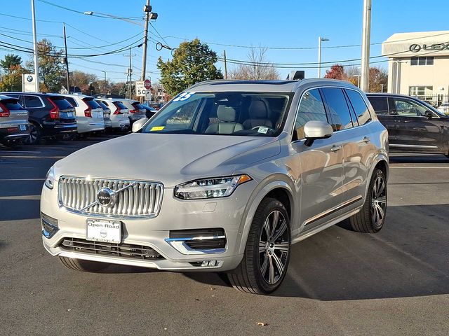 2025 Volvo XC90 Plus