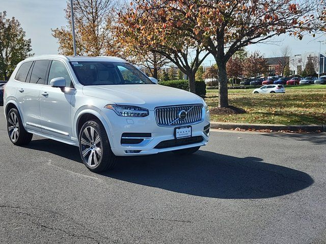 2025 Volvo XC90 Plus