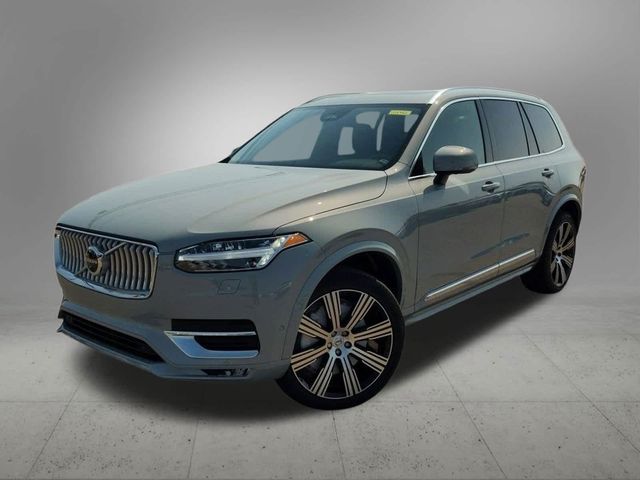 2025 Volvo XC90 Plus