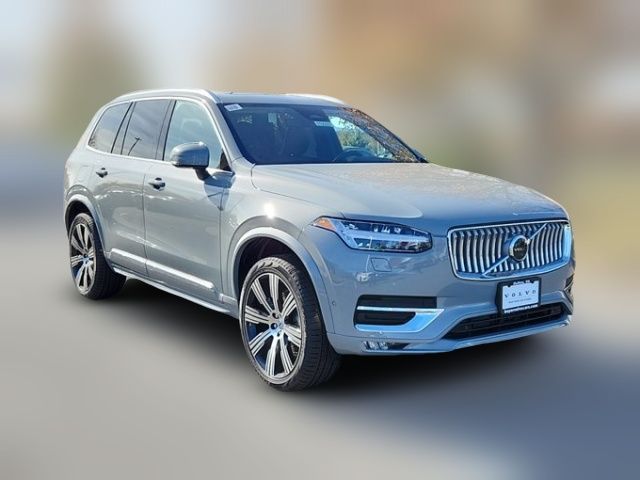 2025 Volvo XC90 Plus