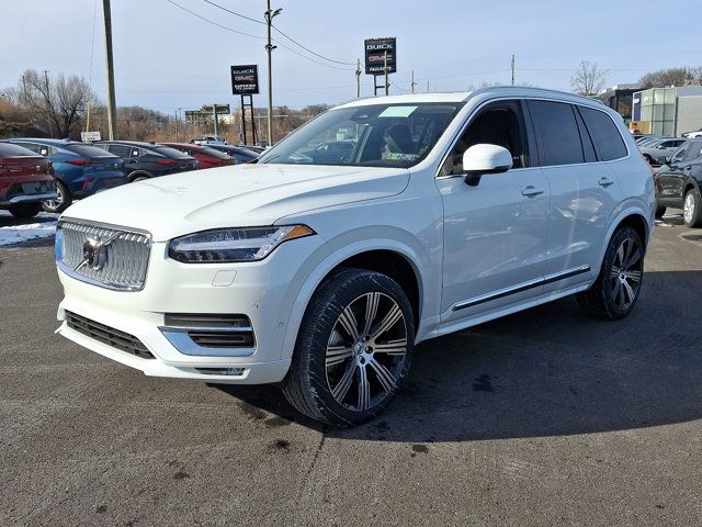 2025 Volvo XC90 Plus