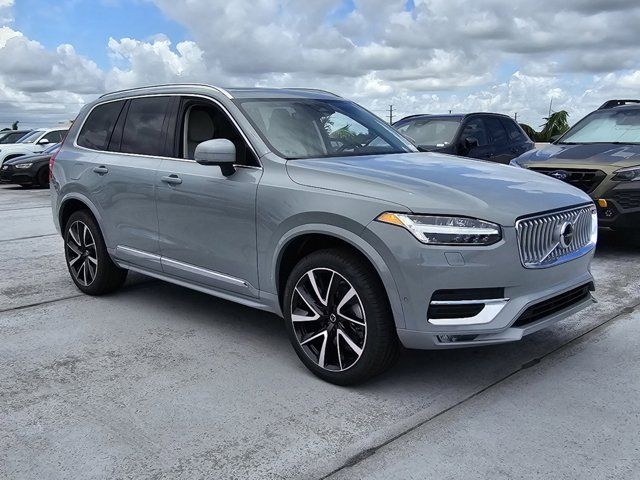 2025 Volvo XC90 Plus