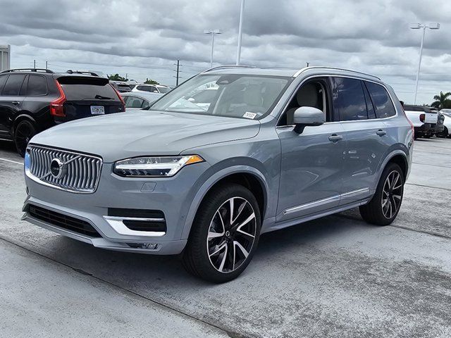 2025 Volvo XC90 Plus