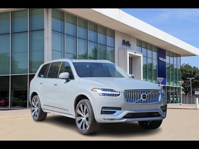 2025 Volvo XC90 Plus