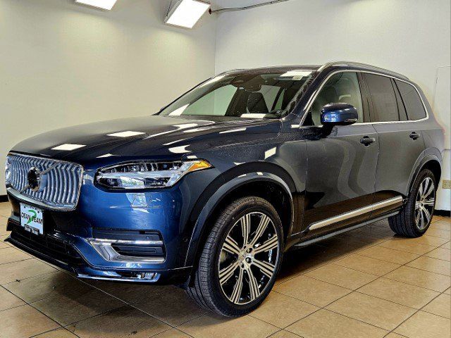 2025 Volvo XC90 Plus