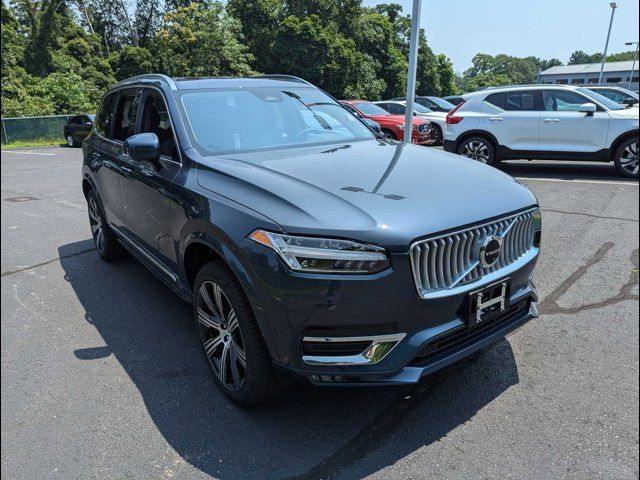 2025 Volvo XC90 Plus