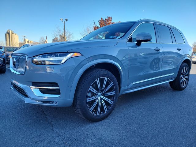 2025 Volvo XC90 Plus