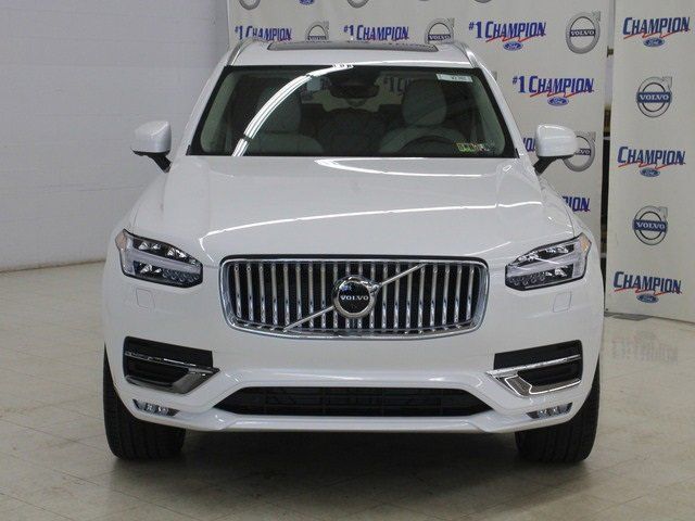 2025 Volvo XC90 Plus