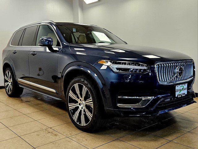 2025 Volvo XC90 Plus