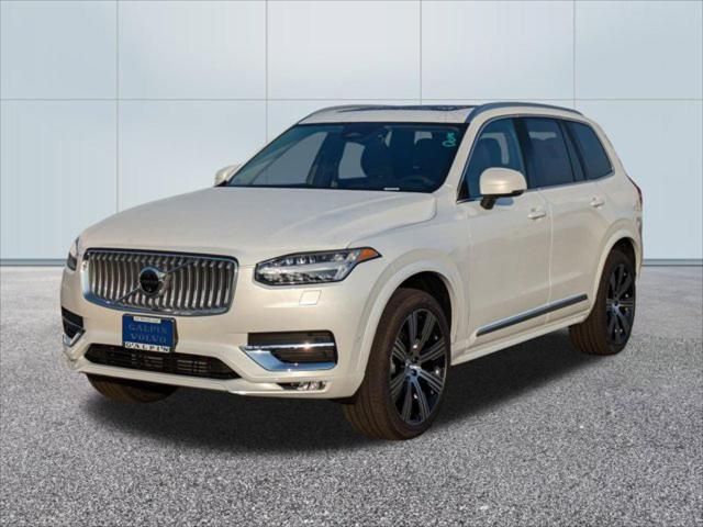 2025 Volvo XC90 Plus