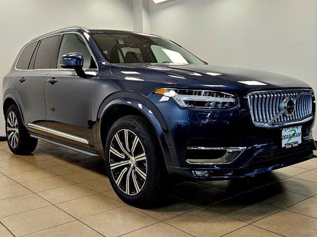 2025 Volvo XC90 Plus