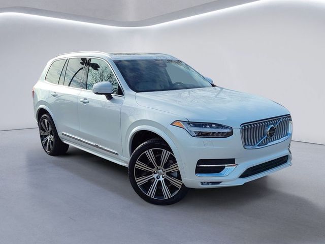 2025 Volvo XC90 Plus