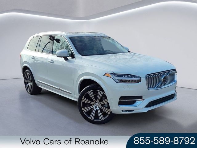 2025 Volvo XC90 Plus