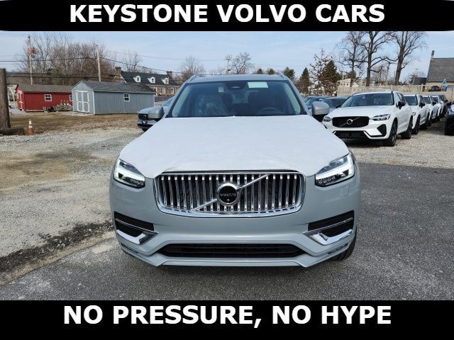 2025 Volvo XC90 Plus