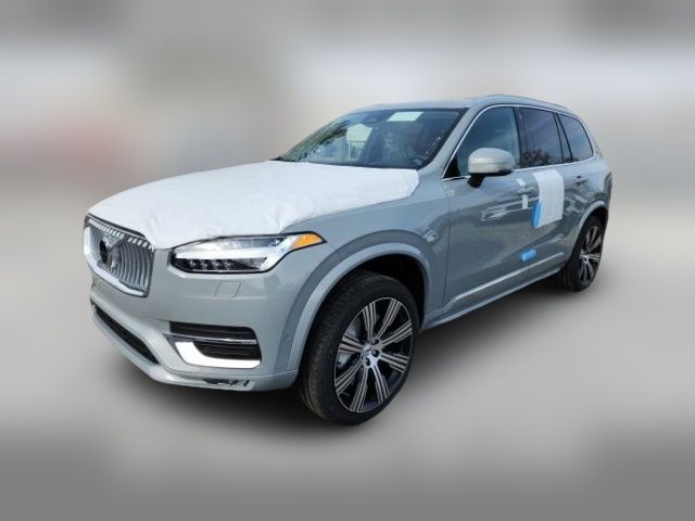 2025 Volvo XC90 Plus