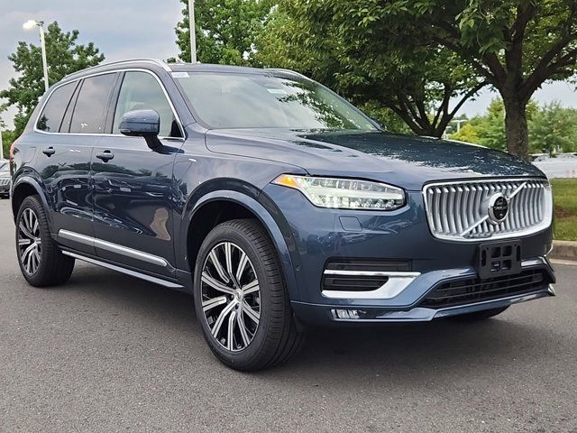 2025 Volvo XC90 Plus