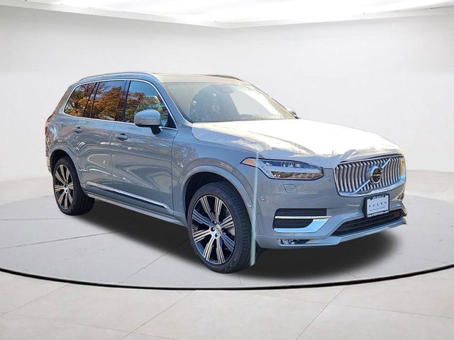 2025 Volvo XC90 Plus