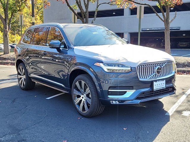 2025 Volvo XC90 Plus