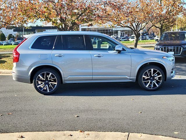 2025 Volvo XC90 Plus