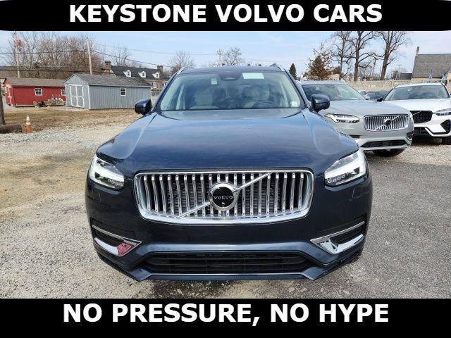 2025 Volvo XC90 Plus