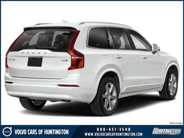 2025 Volvo XC90 Plus