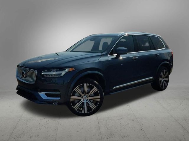 2025 Volvo XC90 Plus