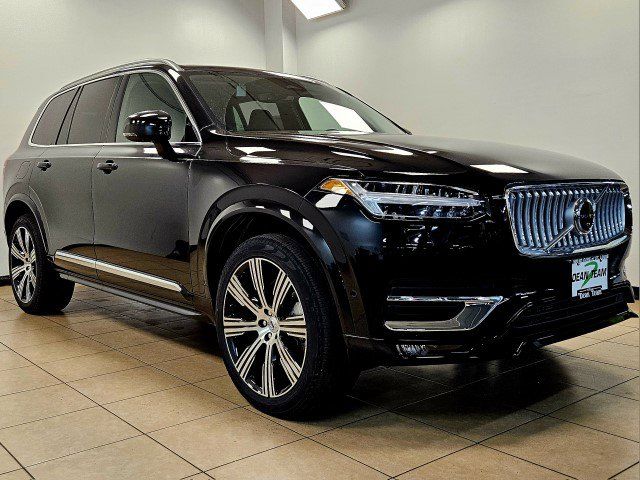 2025 Volvo XC90 Plus