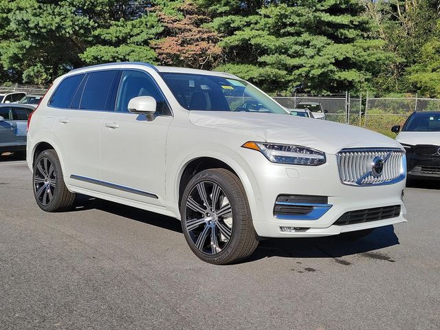 2025 Volvo XC90 Plus