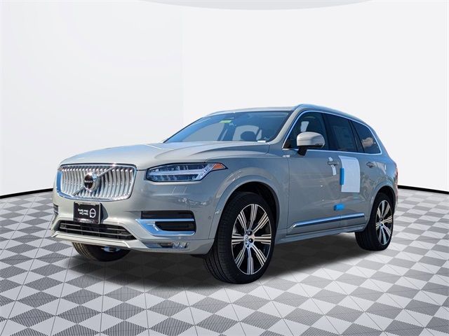 2025 Volvo XC90 Plus