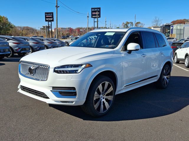 2025 Volvo XC90 Plus