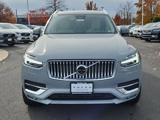 2025 Volvo XC90 Plus