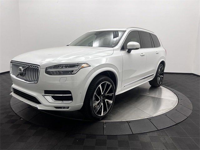 2025 Volvo XC90 Plus