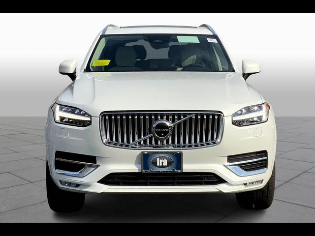 2025 Volvo XC90 Plus