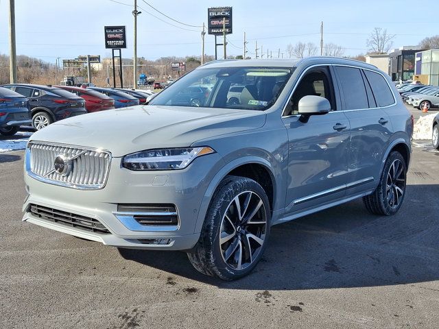 2025 Volvo XC90 Plus